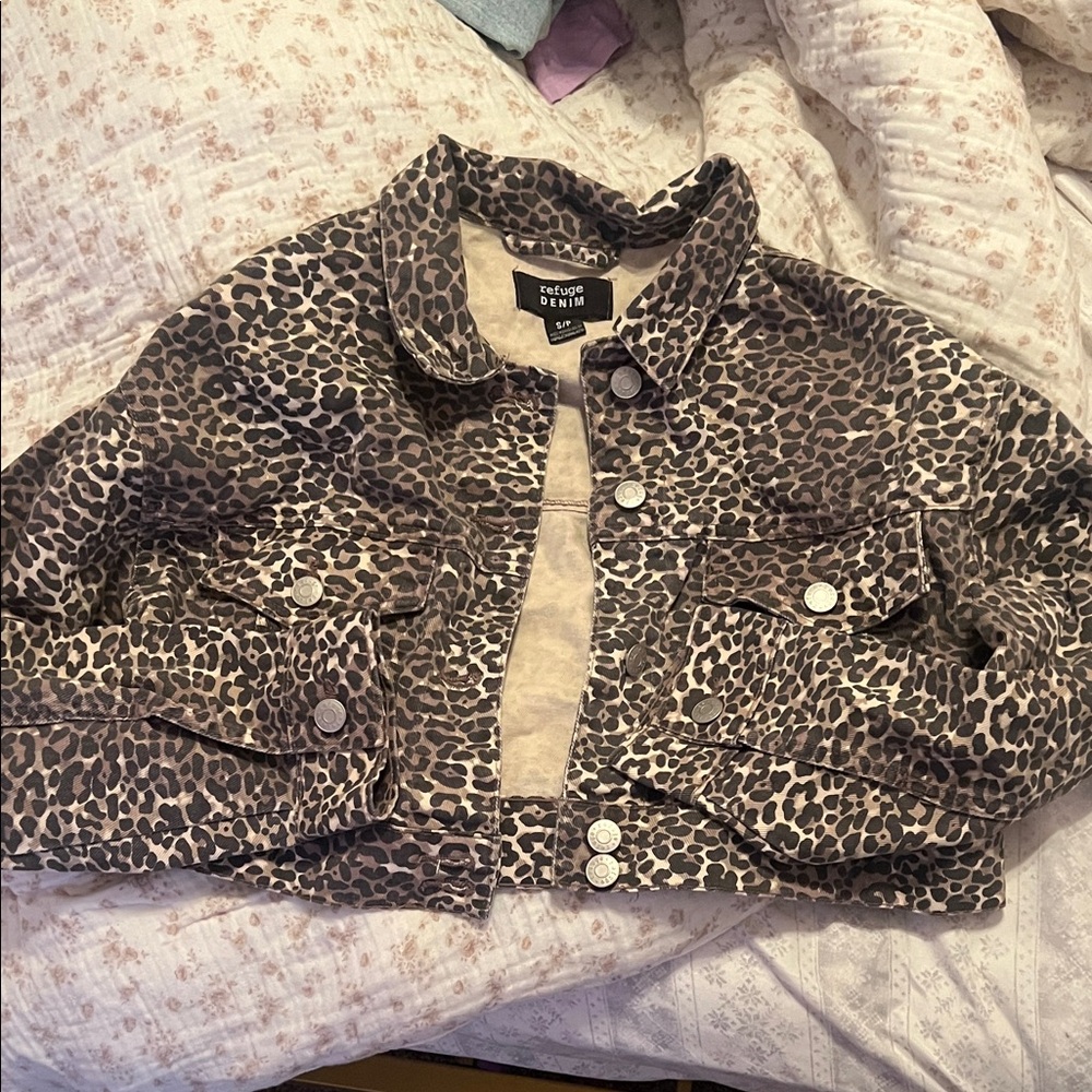 Cat & Jack Brown Leopard Print Jean Jacket